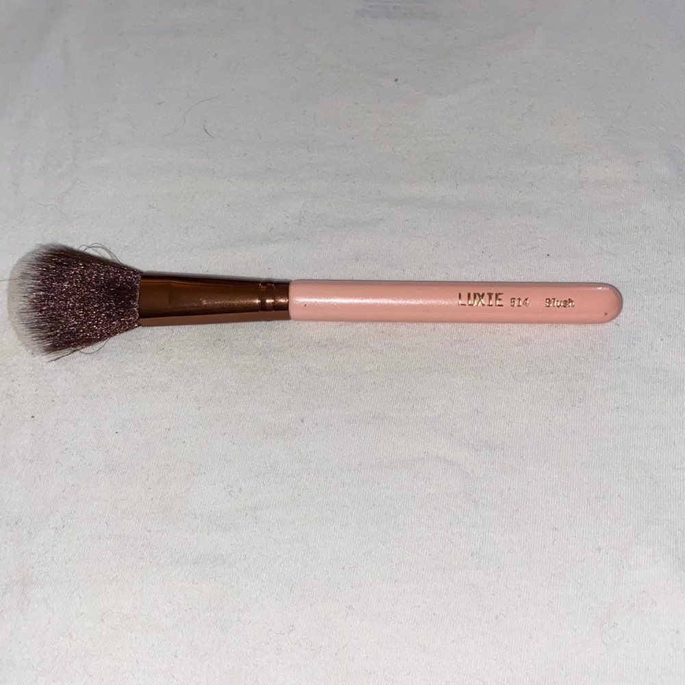 Luxie Blush Brush #514